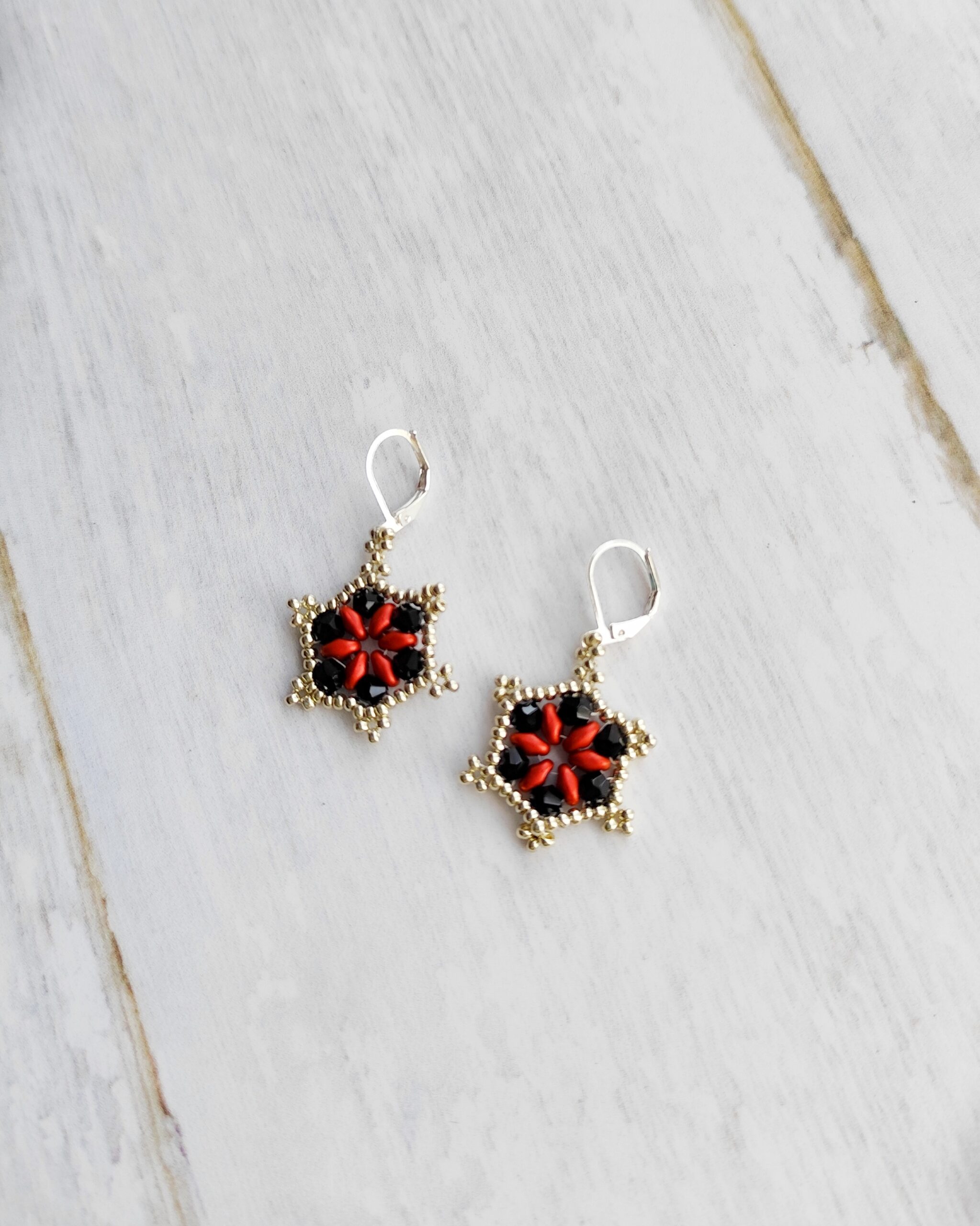 Aros Estrella Floral Rojo