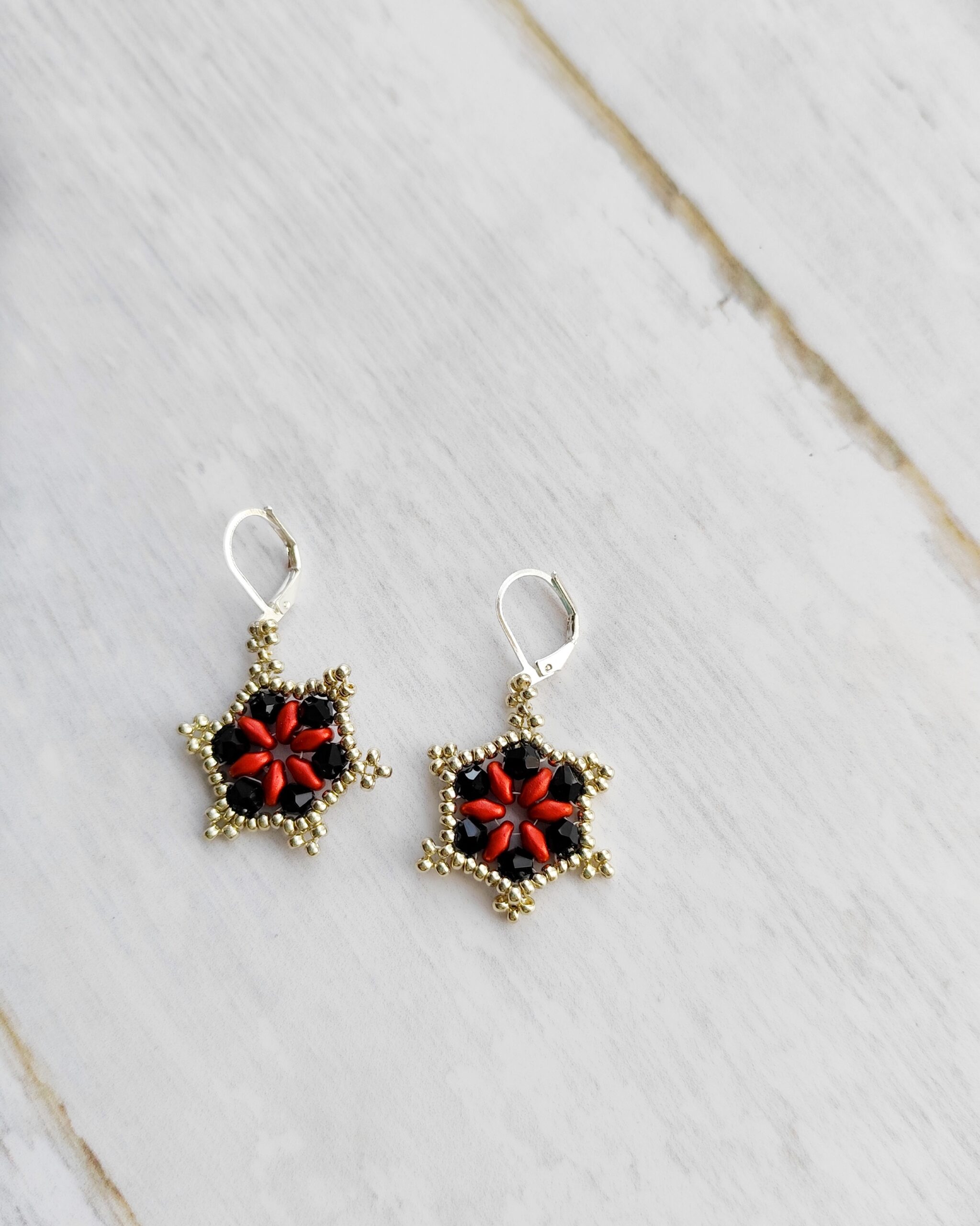 Aros Estrella Floral Rojo